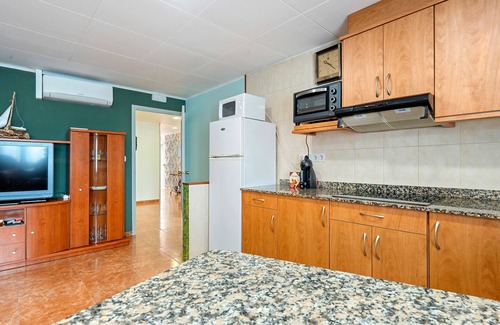 Villalba dels Arcs Apartamento | Apartamento 'Lo Perxe' con vistas a la montaña, Wi-Fi y aire acondicionado