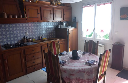 Sare Apartamento | Apartment 'Location Saisonnière' with Private Terrace, Shared Garden and Wi-Fi