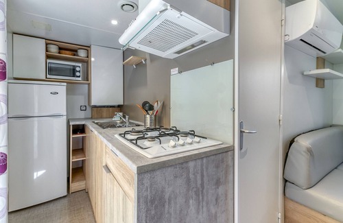 Vaulnaveys-le-Bas Alquiler De RV | Apartamento 'Lodge 87 N°46' con vistas a la montaña, Wi-Fi y aire acondicionado
