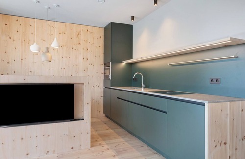 Avelengo Apartamento | Apartamento 'Lodge Pinus Cembra' con vistas a la montaña, terraza privada y Wi-Fi