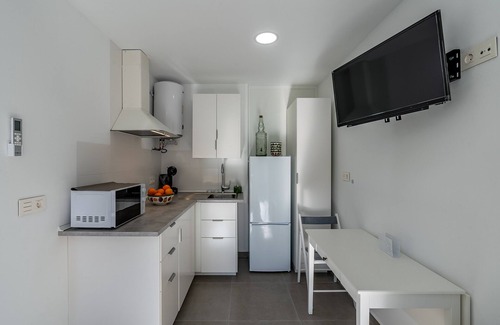 Melegis Apartamento | Apartamento 'Loft A'ca La Puri En Melegís' con terraza privada, Wi-Fi y aire acondicionado