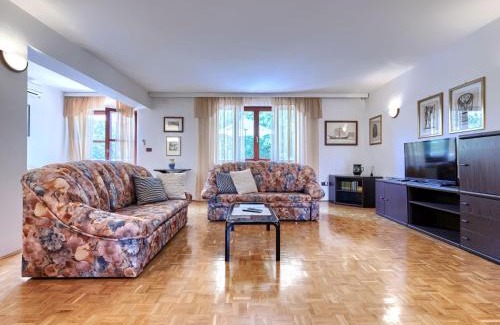 Vinkuran Apartamento | Apartment Lorenzin by Interhome