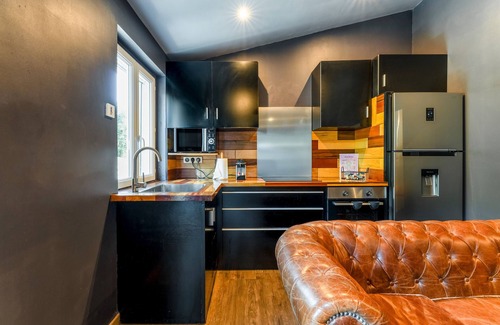 Caderousse Apartamento | Apartamento 'Love Room - Rhôna' con Wi-Fi y aire acondicionado