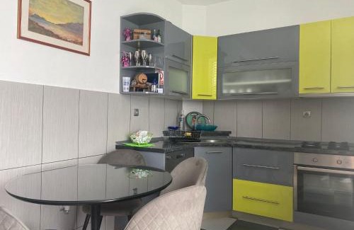 Kastel Novi Apartamento | Apartment Luce&Nina