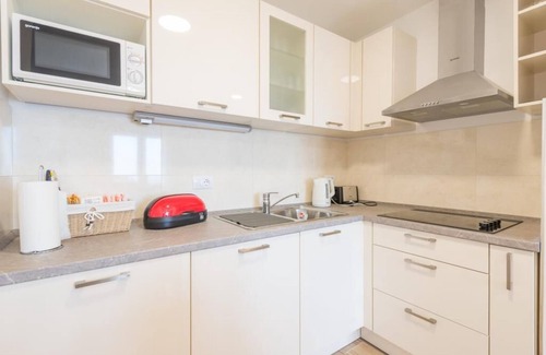 Montovjerna Apartamento | Apartment Luce Royal