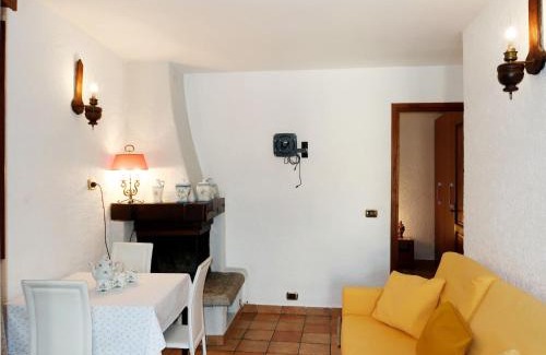 Dongo Apartamento | Apartment Ludovica by Interhome
