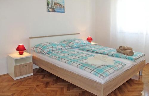 Novi Vinodolski Apartamento | Apartment Luka by Interhome