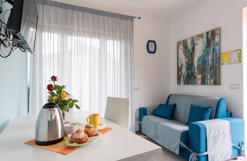 Tusa Apartamento | Apartamento 'Luna Calante' con vistas al mar, Wi-Fi y aire acondicionado