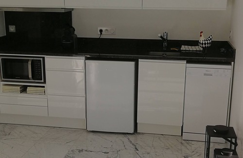 Grasse Villa | Lux Apartamento independiente de 1 dormitorio en villa, piscina, vista al mar