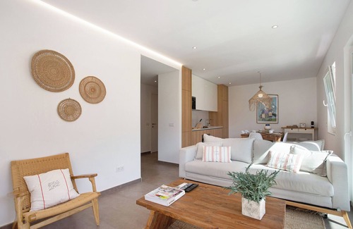 Nazare Apartamento | Apartamento "Luxury Boho Style Nazaré" con vistas al mar, piscina compartida y Wi-Fi