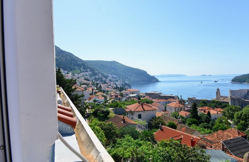 Gornji Kono Apartamento | Apartment Magic - Apartamento de un dormitorio con vistas al mar