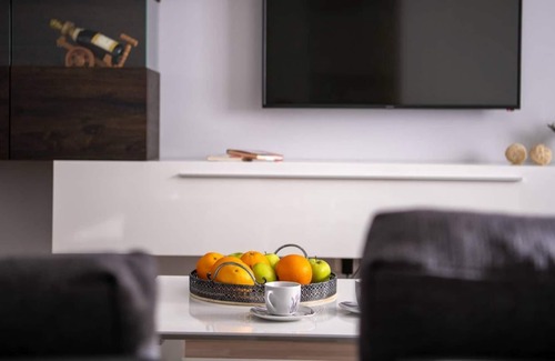 Vinez Apartamento | Apartment Magnolia VInez with swimming pool for 6 people