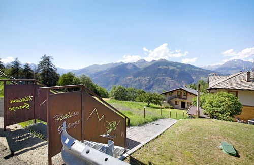 Gerdaz Apartamento | Apartamento 'Maison Grange 2' con vistas a la montaña, jardín compartido y Wi-Fi