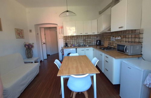 La Foce Apartamento | Apartamento 'Maison18' con Balcón, Wi-Fi y Aire Acondicionado