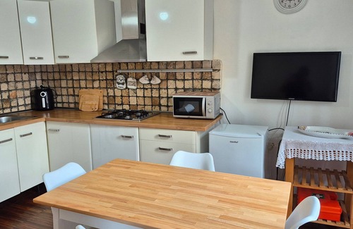 La Foce Apartamento | Apartamento 'Maison18' con Balcón, Wi-Fi y Aire Acondicionado