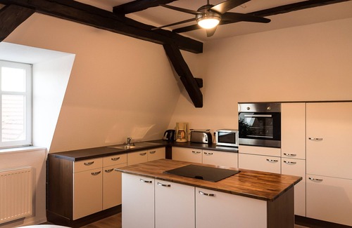 Hoyerswerda Apartamento | Apartment 'Maisonettewohnung Im Seenland' with Wi-Fi