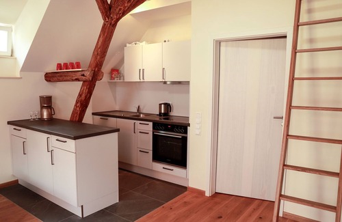 Monchsondheim Apartamento | Apartamento 'Maisonette Ferienwohnung Tenne' con jardín compartido, balcón y Wi-Fi
