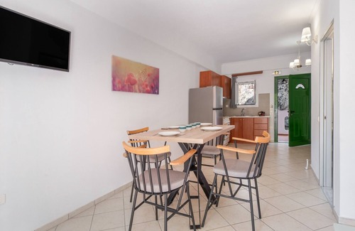 Anthousa Apartamento | Apartamento 'Maisonette' con terraza compartida, Wi-Fi y aire acondicionado
