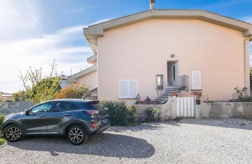 Rosignano Solvay Apartamento | Apartment Mansarda by Interhome