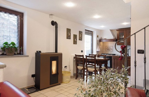 Nus Apartamento | Apartamento 'Manu - Blavy Nus' con vistas a la montaña, terraza privada y Wi-Fi
