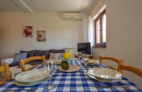 Obrovac Apartamento | Apartment Mara-2 by Interhome