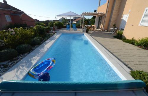 Petrcane Apartamento | Apartment Mara