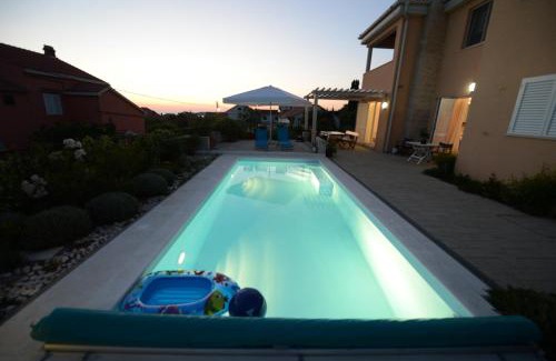 Petrcane Apartamento | Apartment Mara