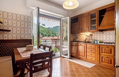 Casarza Ligure Apartamento | Apartamento 'Mare E Collina' con vistas a la montaña, terraza privada y Wi-Fi