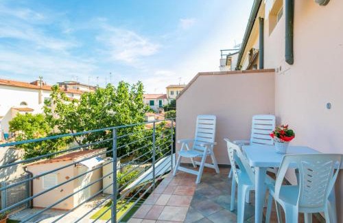 Rosignano Solvay Apartamento | Apartment Maria by Interhome