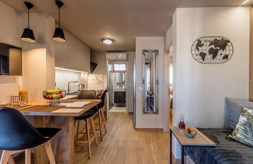 Nea Alikarnassos Apartamento | Apartment 'Maria's Roof Garden' with Shared Terrace, Wi-Fi and Air Conditioning
