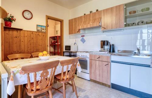 Opric Apartamento | Apartment Marija-2 by Interhome