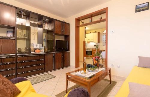 Mosenice Apartamento | Apartment Marija by Interhome