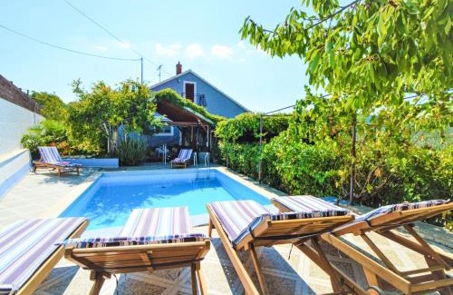 Bilice Apartamento | Apartment Marija by Interhome
