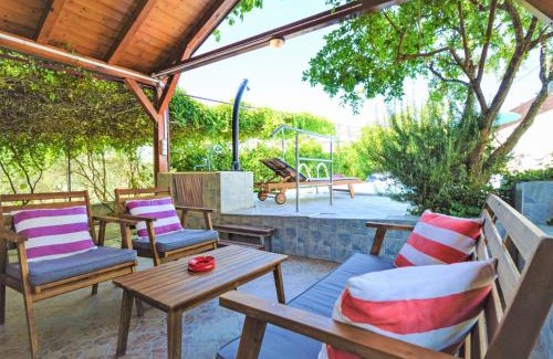 Bilice Apartamento | Apartment Marija by Interhome