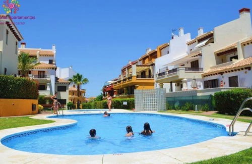 Costa Esuri Apartamento | Apartamento "Marina Azul Golf" con piscina compartida y Wi-Fi