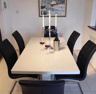 Canton 10 Apartamento | Apartment Mario
