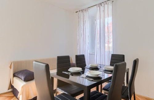 Cove Murtar Apartamento | Apartment Mark