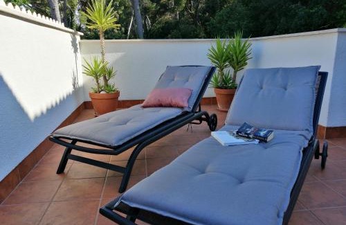 Cove Tri Zala (Zrnovo) Apartamento | Apartment Markorcula