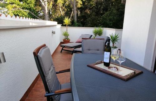 Cove Tri Zala (Zrnovo) Apartamento | Apartment Markorcula