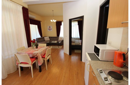 Kadumi Apartamento | Apartment Markus for 2 - Pool & BBQ