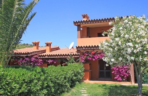 Costa Rei Apartamento | Apartment Marrone-1 by Interhome