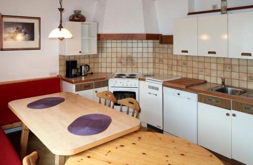 Pfunds Apartamento | Apartment Martina-2 by Interhome