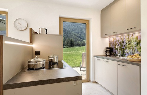 Ultimo Apartamento | Apartamento "Masi Rosmarin" con vistas a la montaña, terraza privada y Wi-Fi