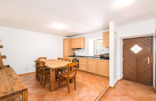 Laives Apartamento | Apartamento 'Maso Renner Quadrilocale Torre' con vistas a la montaña, jardín compartido y Wi-Fi