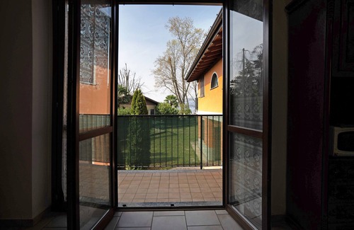 Monvalle Apartamento | Apartamento Matilde con vistas al lago, jardín y Wi-Fi