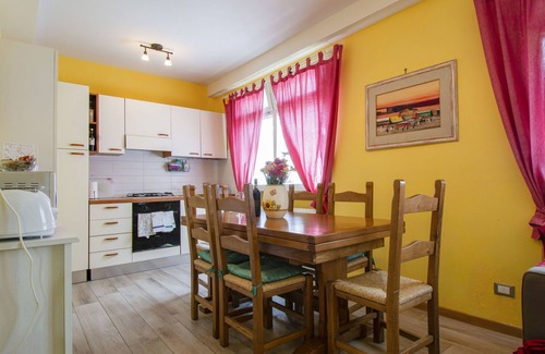 Marliana Apartamento | Apartamento Matteo by Interhome