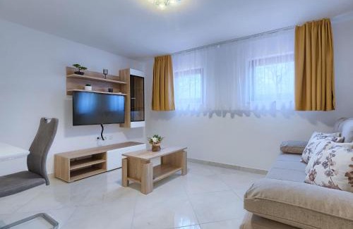 Galizana Apartamento | Apartment Meden by Interhome