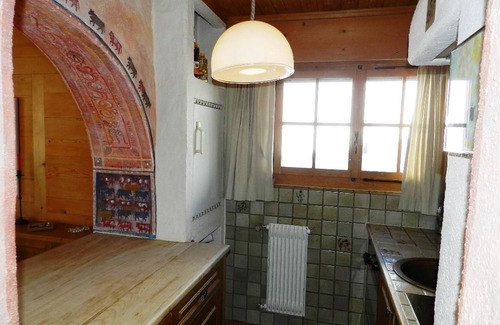 Saanenmoeser Apartamento | Apartamento Media by Interhome