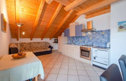 Trodena Apartamento | Apartment 'Melcherhof Schwarzhorn' with Mountain View, Shared Garden and Wi-Fi