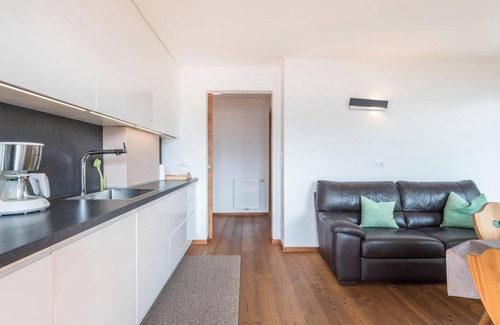 Feldthurns Apartamento | Apartamento 'Melisse Thalerhof' con vistas a la montaña, balcón y Wi-Fi